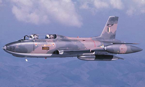 ������-������ ������� Aermacchi MB.326 (������)